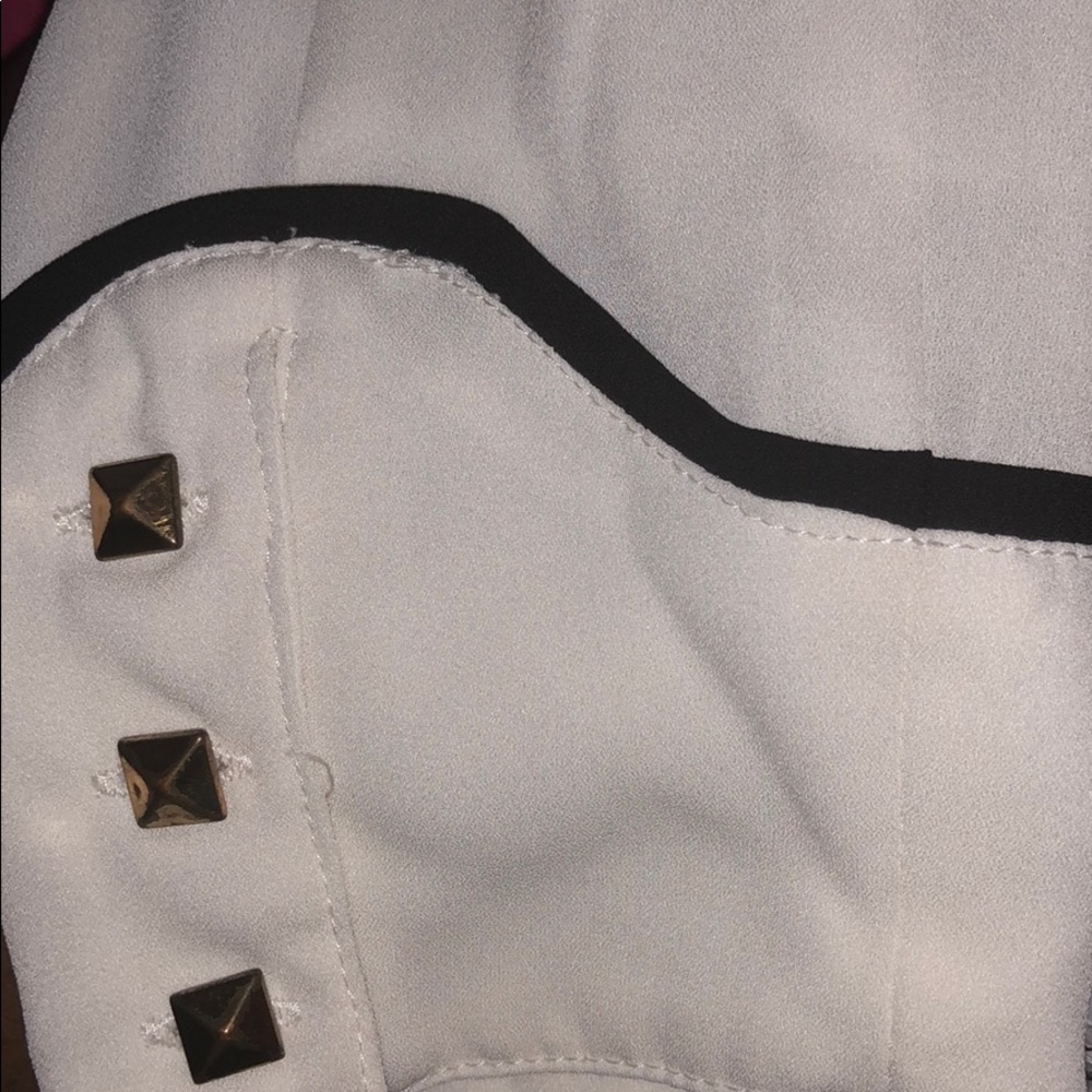 Button-Down Blouse - Picture 3 of 3